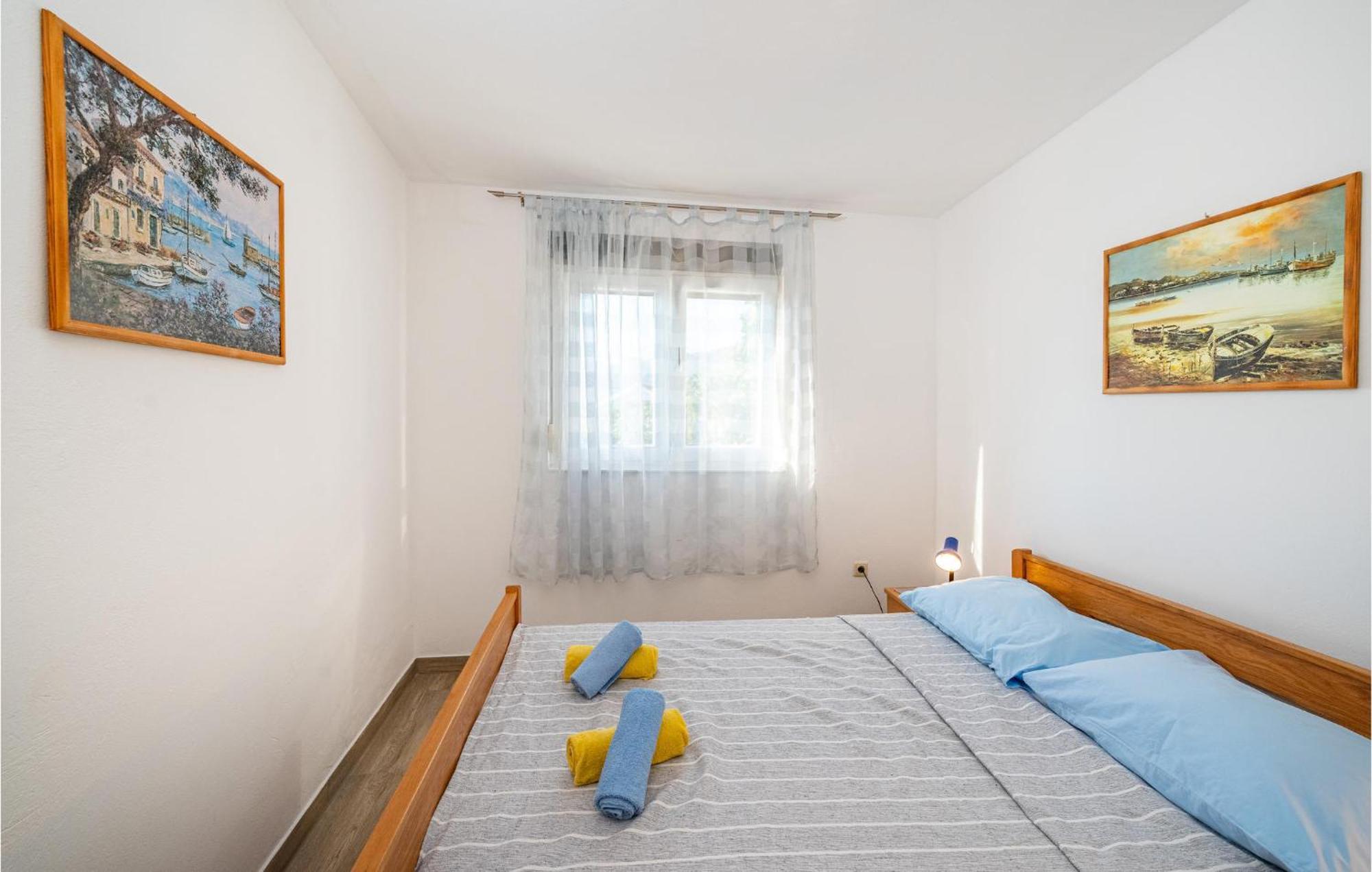 Beautiful Home In Rovanjska With Wifi Bagian luar foto