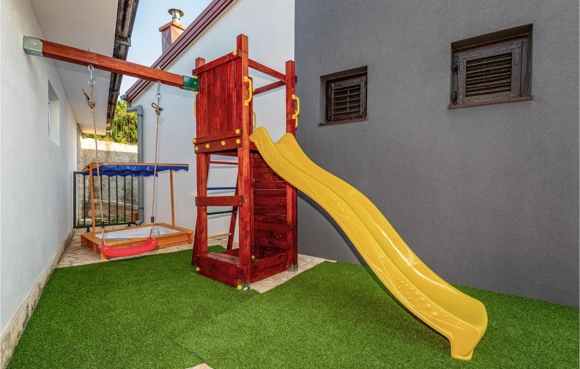 Beautiful Home In Rovanjska With Wifi Bagian luar foto