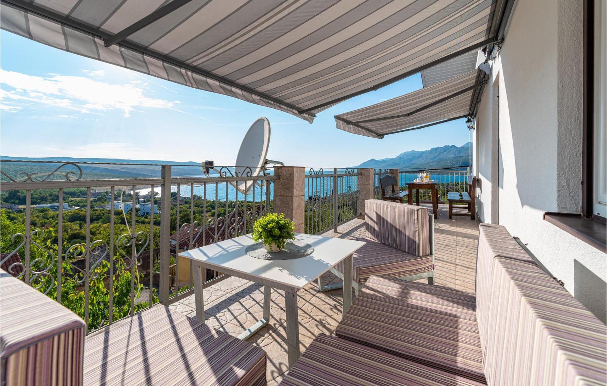 Beautiful Home In Rovanjska With Wifi Bagian luar foto