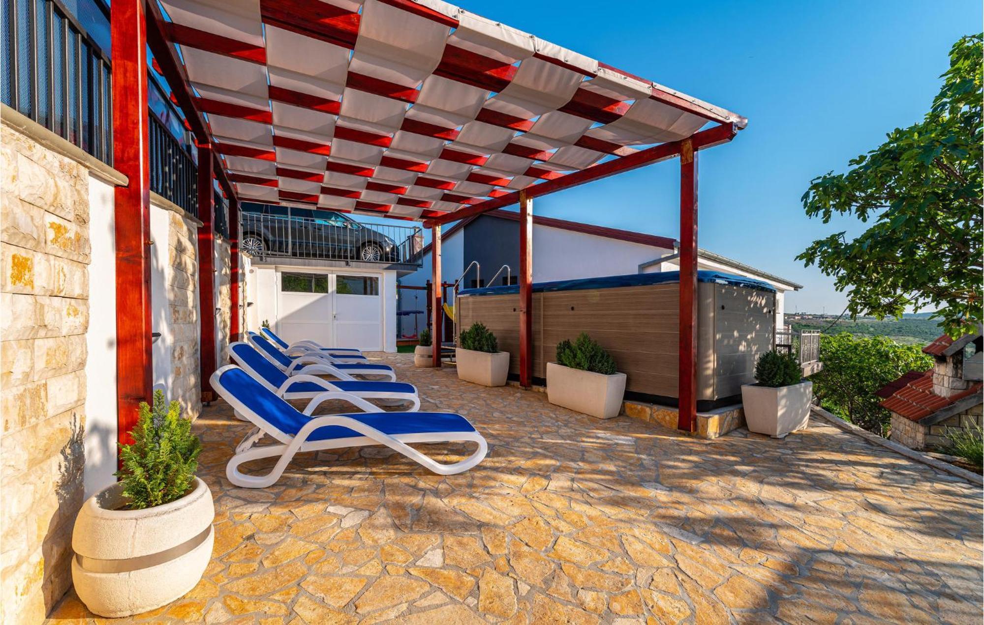 Beautiful Home In Rovanjska With Wifi Bagian luar foto